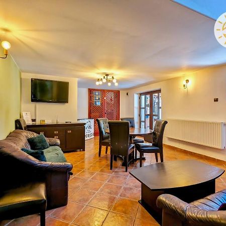 Apartamento Casa Bergwald Rîşnov Exterior foto
