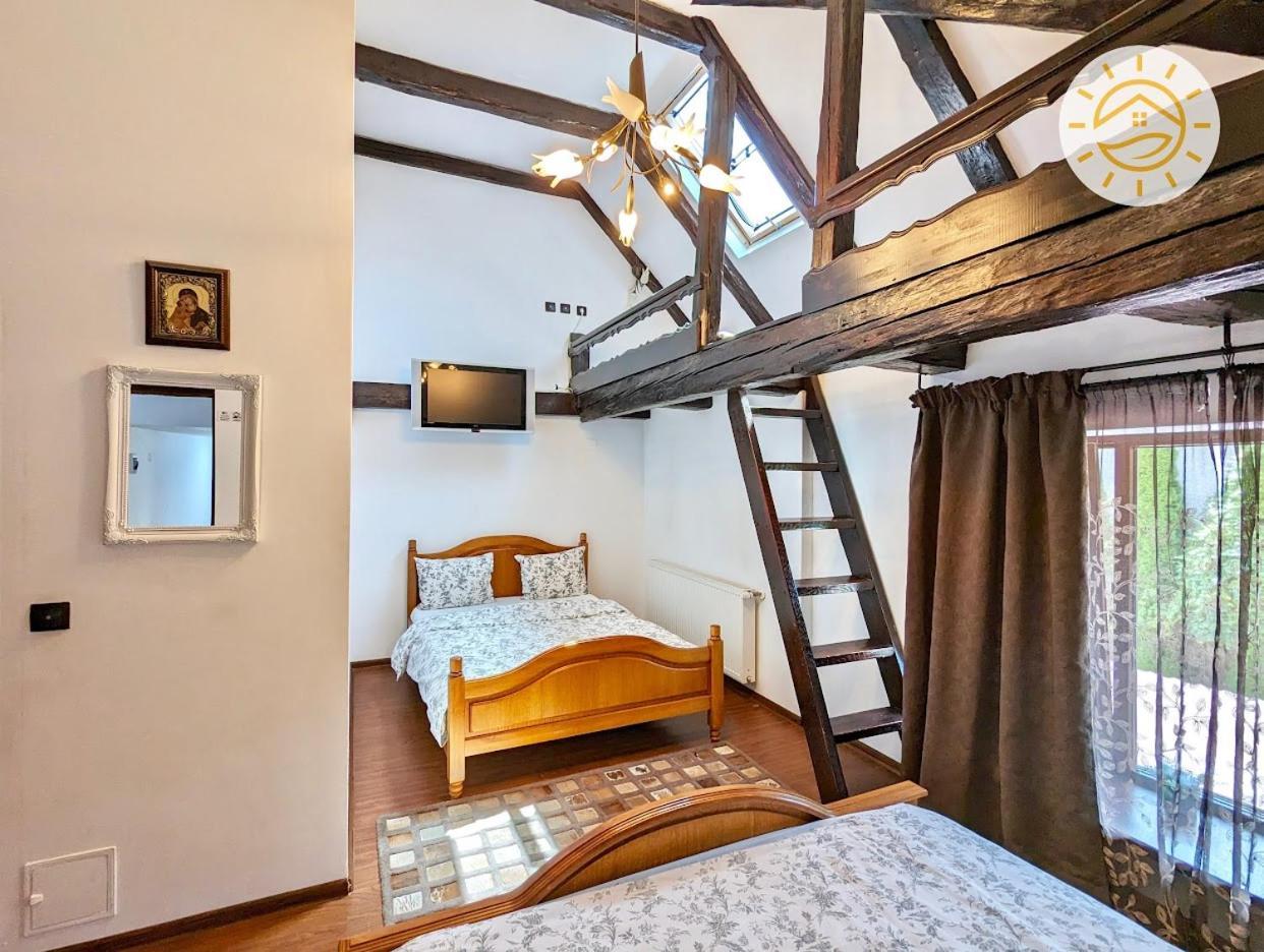 Apartamento Casa Bergwald Rîşnov Exterior foto