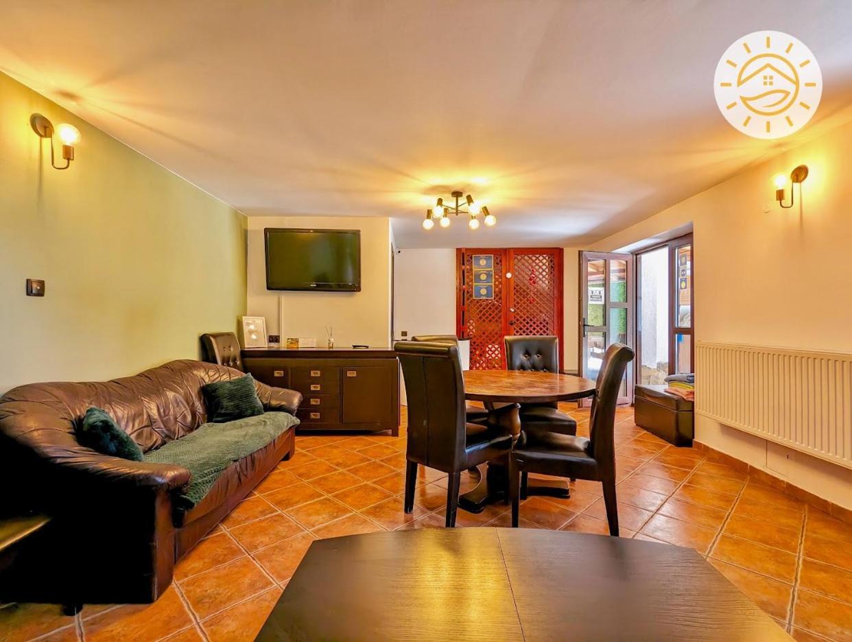Apartamento Casa Bergwald Rîşnov Exterior foto