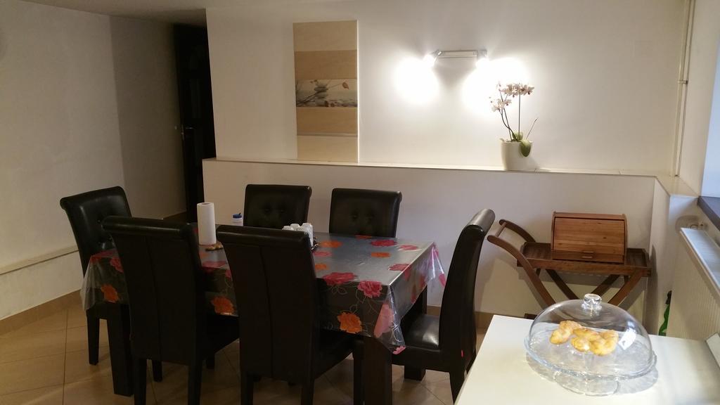 Apartamento Casa Bergwald Rîşnov Exterior foto