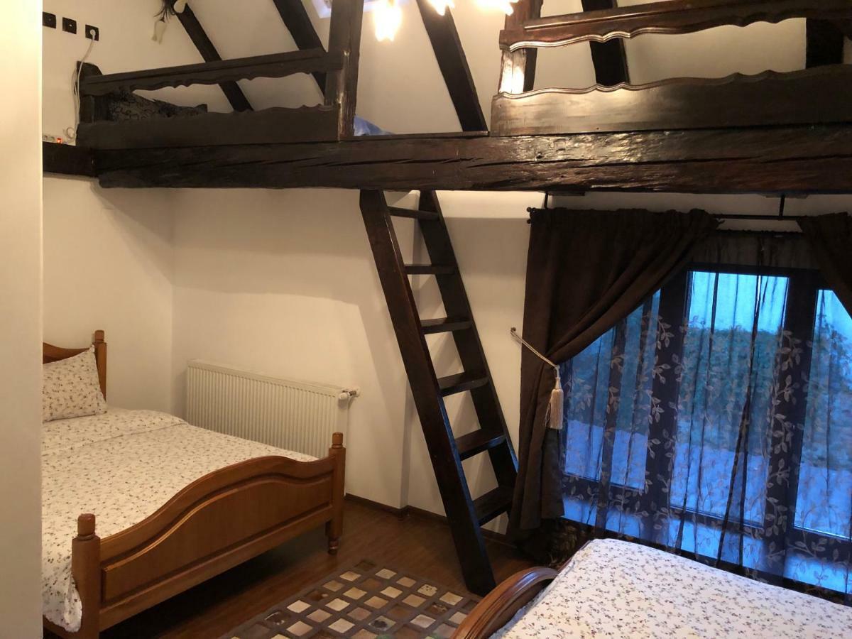 Apartamento Casa Bergwald Rîşnov Exterior foto