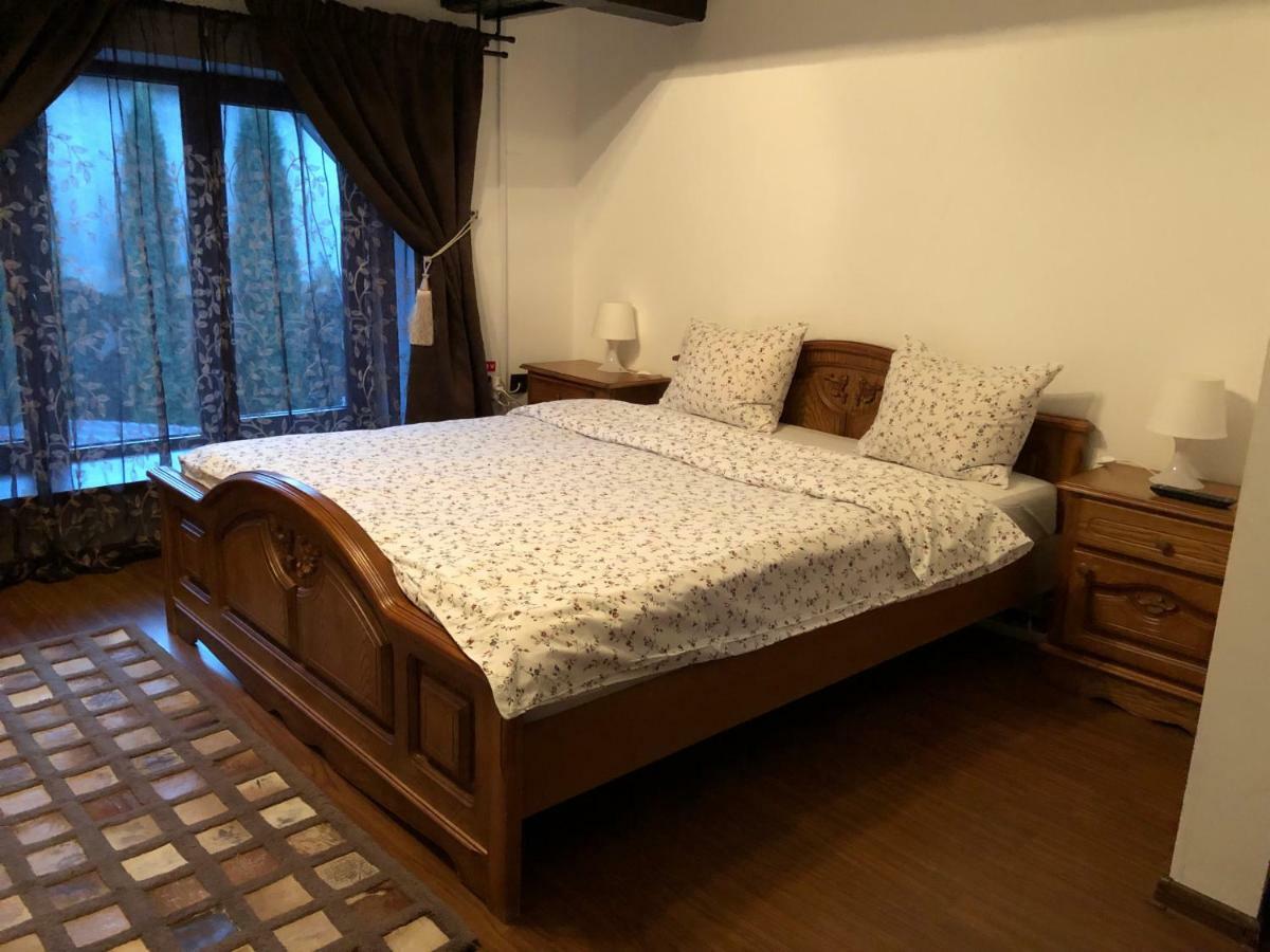 Apartamento Casa Bergwald Rîşnov Exterior foto