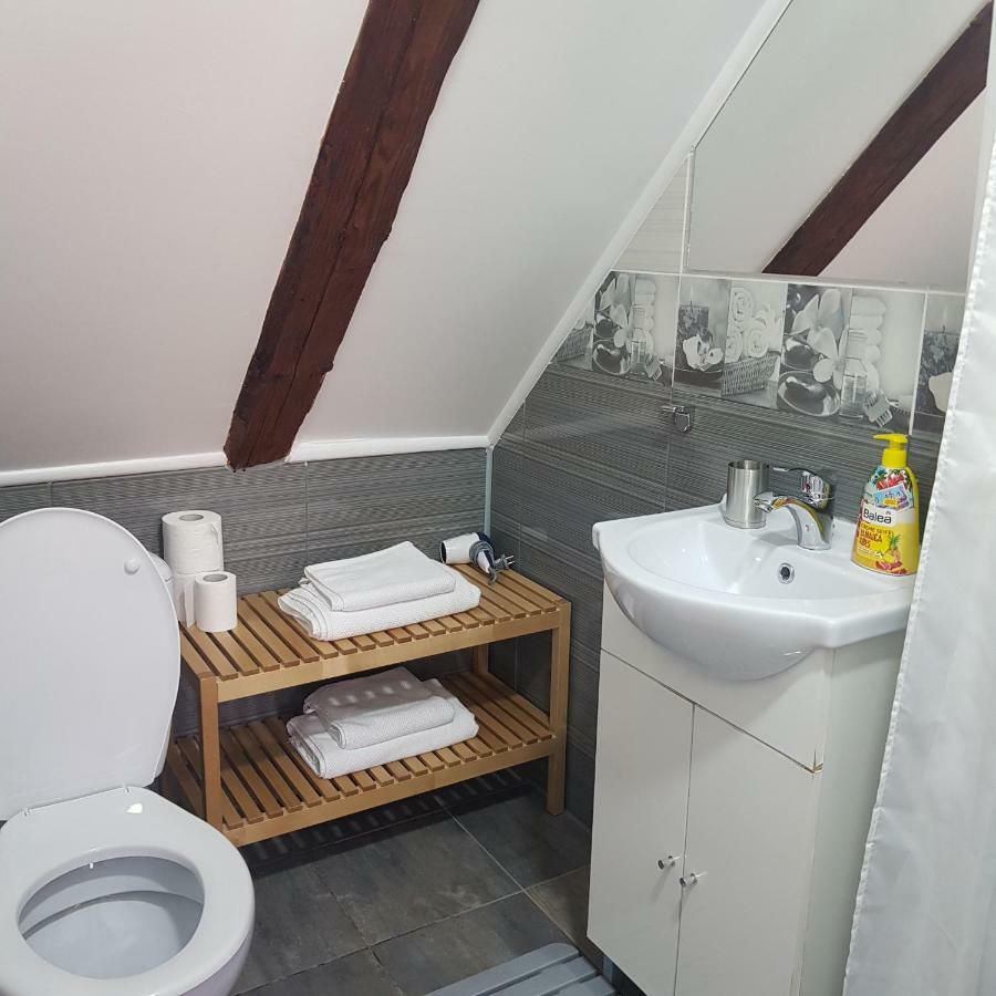 Apartamento Casa Bergwald Rîşnov Exterior foto